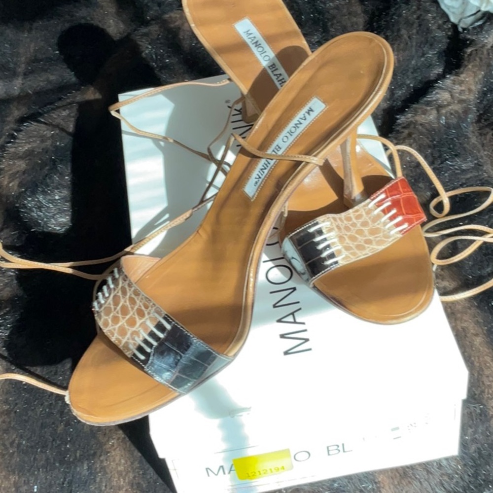 Brown Manolo Blahnik Alligator lace up the leg heels worn 3x eu 40 10 9.5